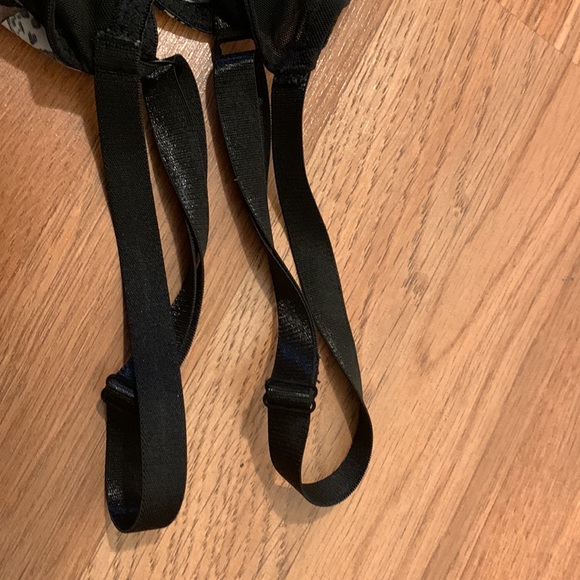 Marilyn Monroe Intimates, sleeveless brown/black floral pattern. Size 3X. - Picture 6 of 10